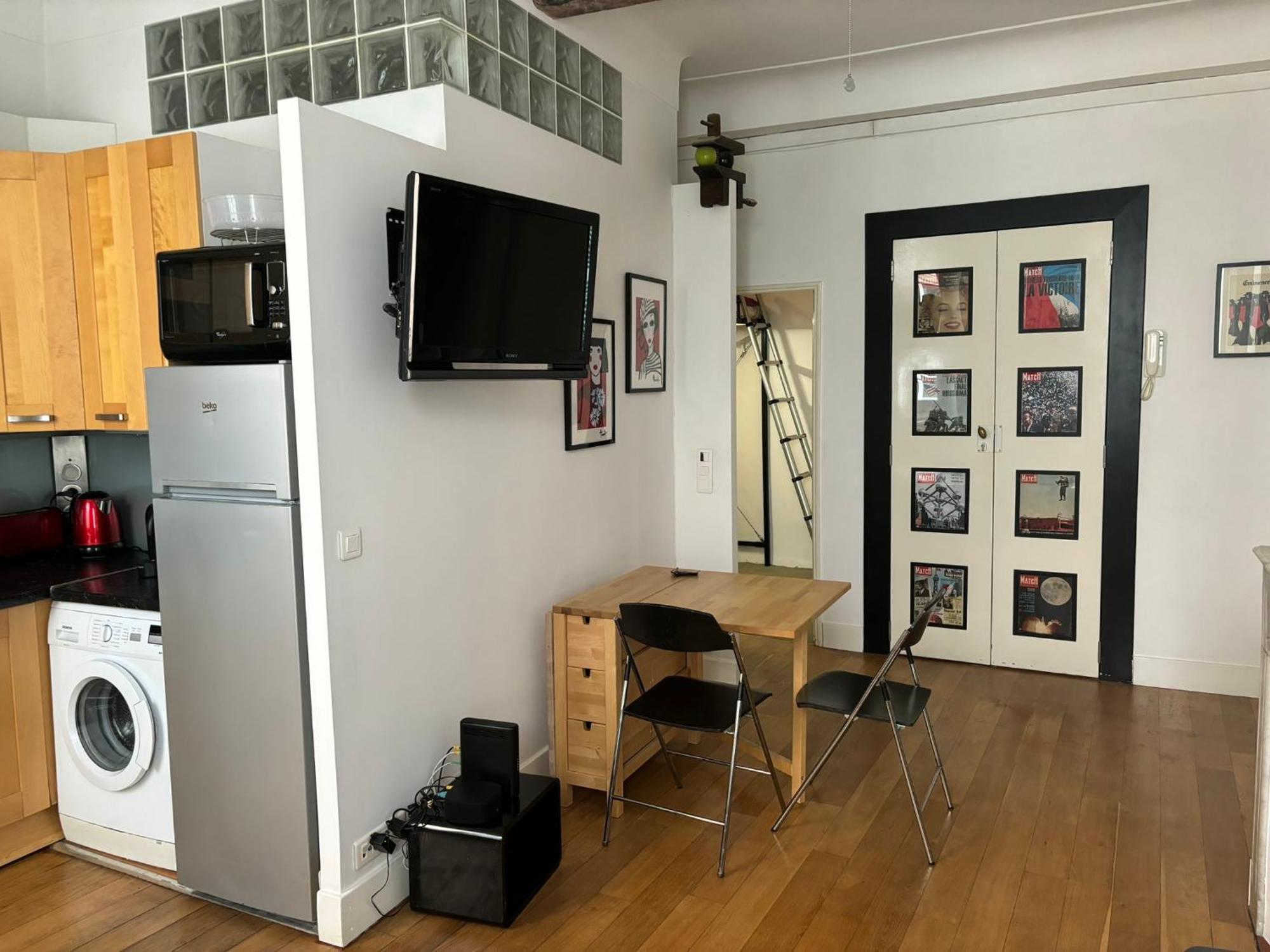 2 Bedroom Funky Apartment In The Heart Of The Old Town Of أنتيب المظهر الخارجي الصورة